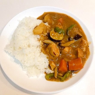 茄子とピーマンとしめじの♪ヘルシーささみカレー